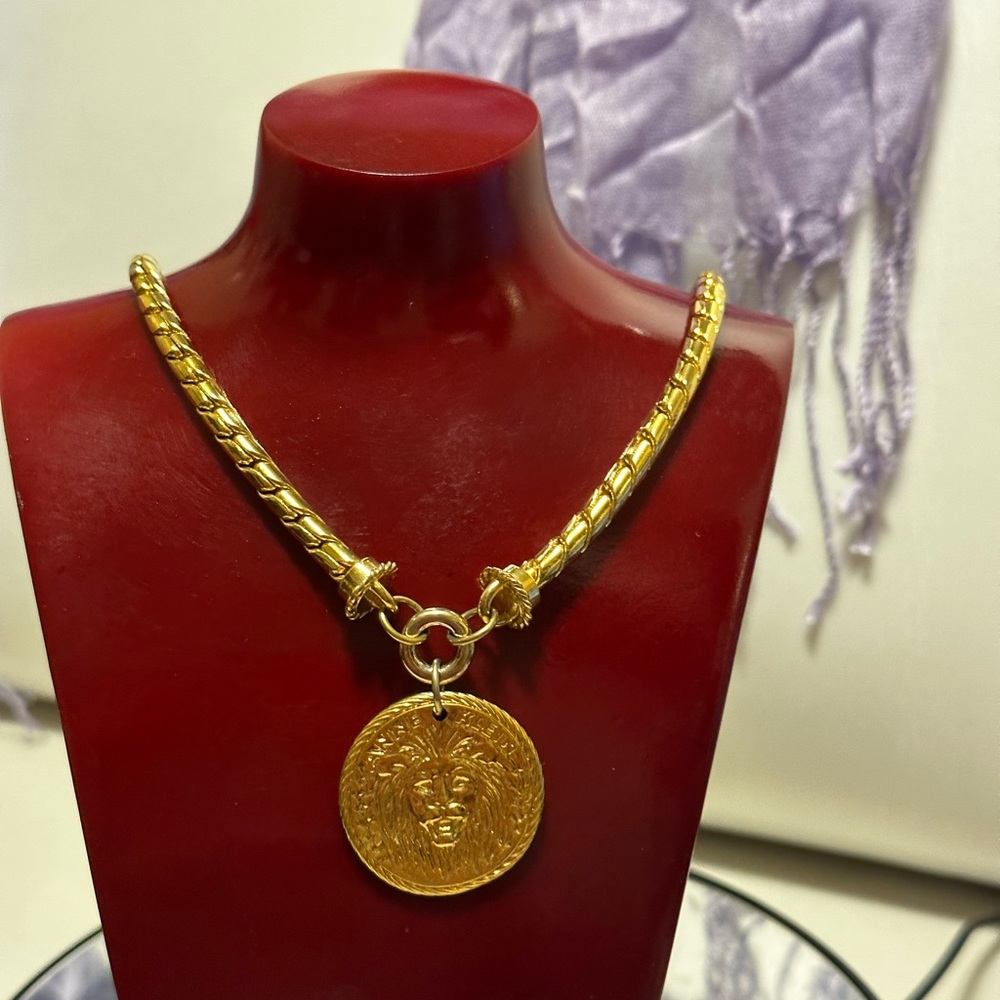 BEAUTIFUL  RARE VINTAGE ANNE KLEIN NECKLACE